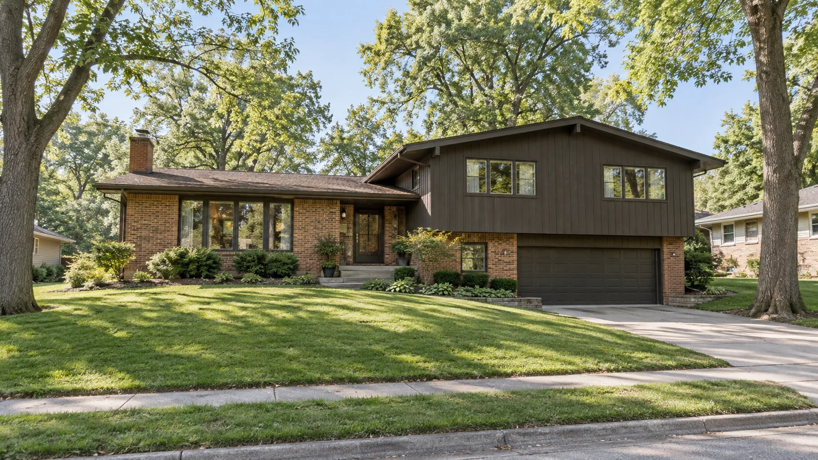 wooded-lot split-level home architecture