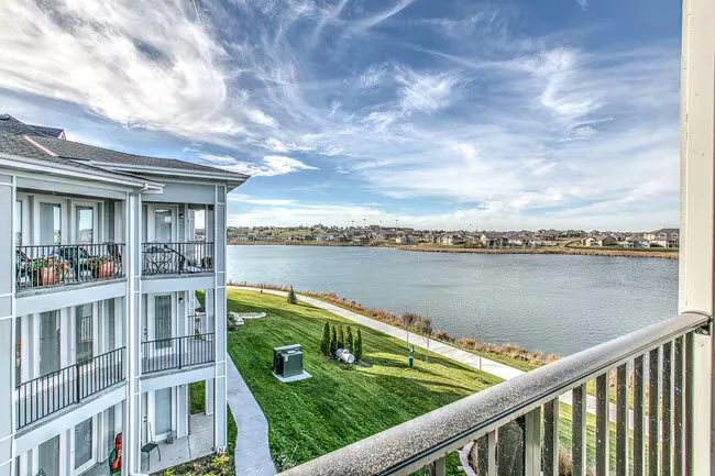 Lakefront residential community in Gretna